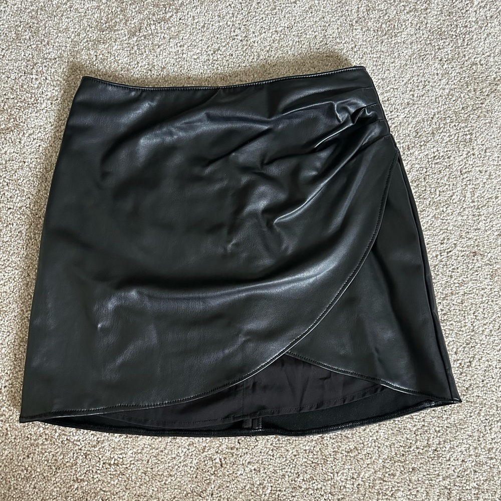 Pleather mini skirt